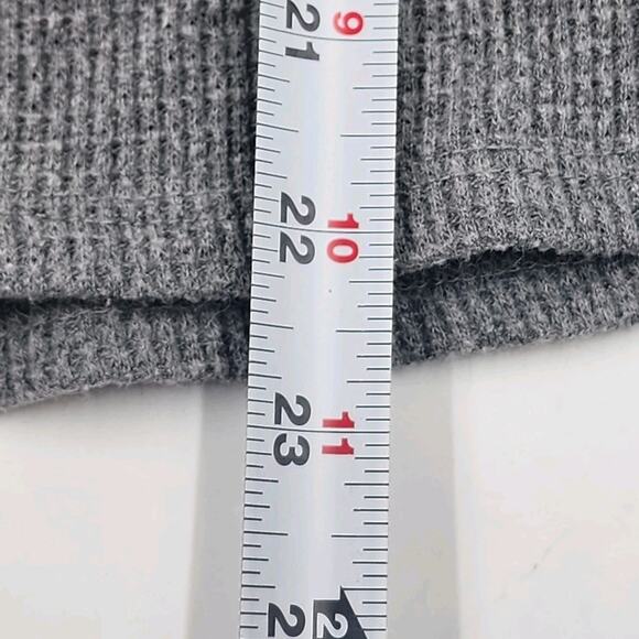 Free People We The Free Waffle Knit Thermal Top Grey Oversized Womens Small - Picture 6 of 8